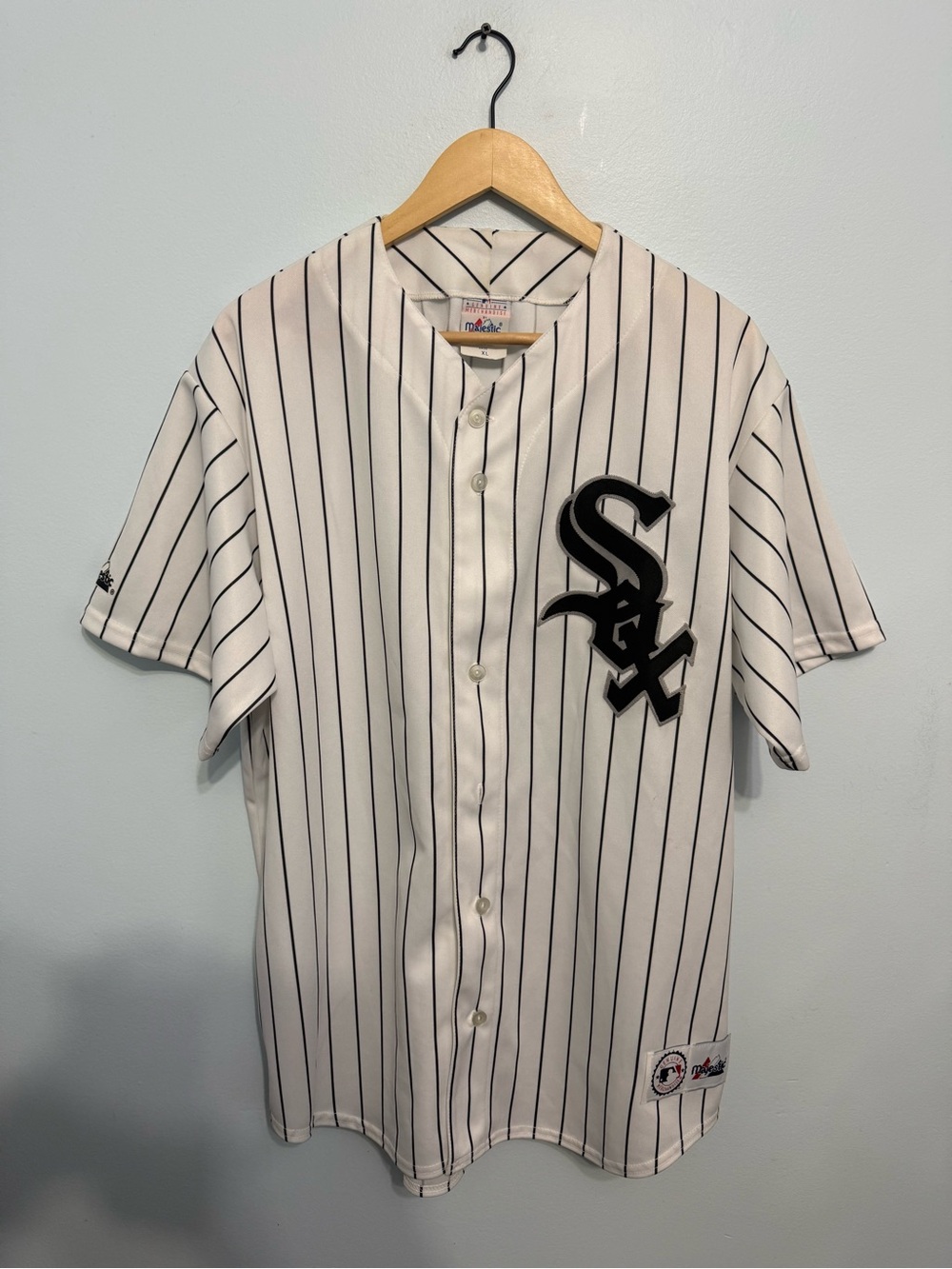 vintage Majestic White Pinstripe Chicago Sox Men's Jersey with Black Logo